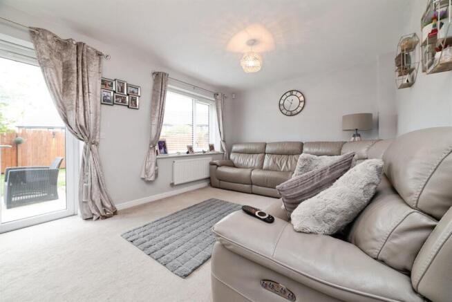 4 bed Detached for sale Image 5