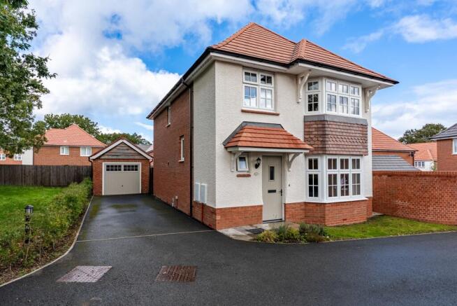 4-bed detached on Ffordd Glynne, Penymynydd, CH4, £400,000