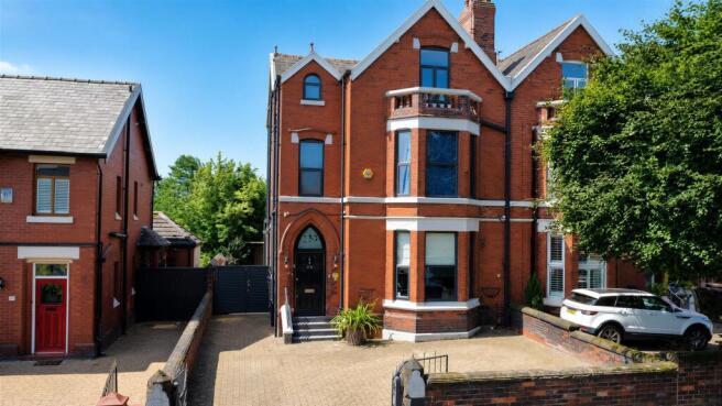 Dentons Green Lane For Sale