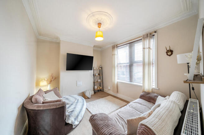 1326773-8-6888d85...