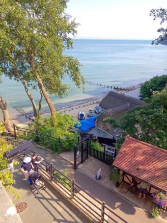 Nearby Shanklin b...