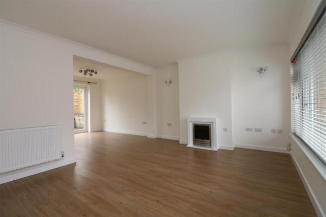 Lounge Dining Room