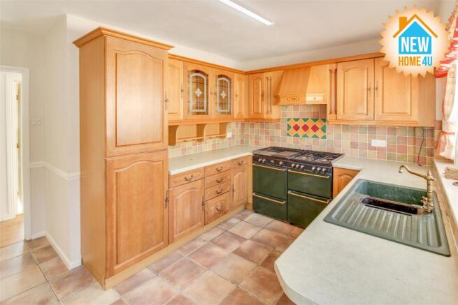KITCHEN: