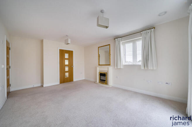 Moormead Road, Wroughton, Swindon, SN4 - More