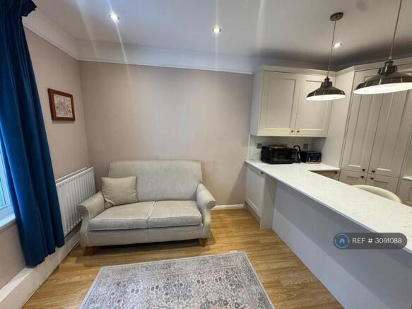 Open Plan Lounge Kitchen