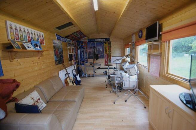 Photo 13