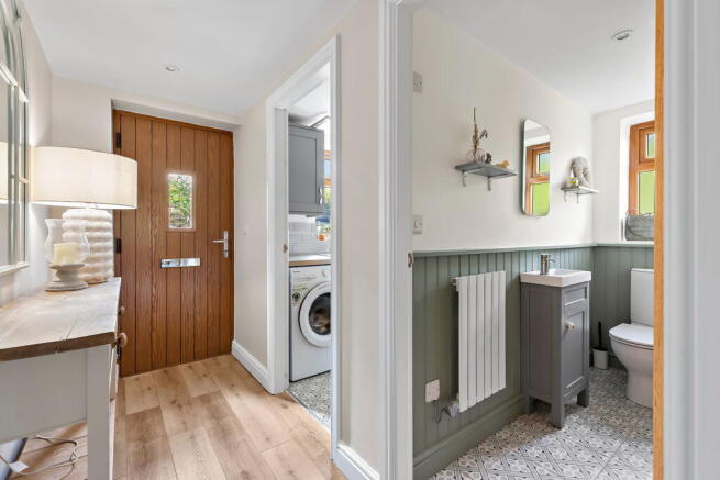 4 bed Semi-Detached for sale Image 9