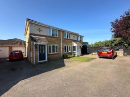 9, Beddoes Close, Northampton NN4 6BT