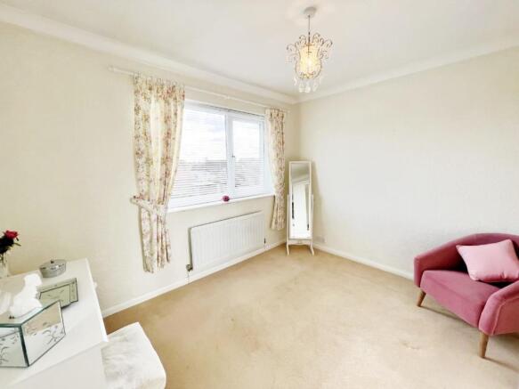 Bedroom 2 pic 1.jpg