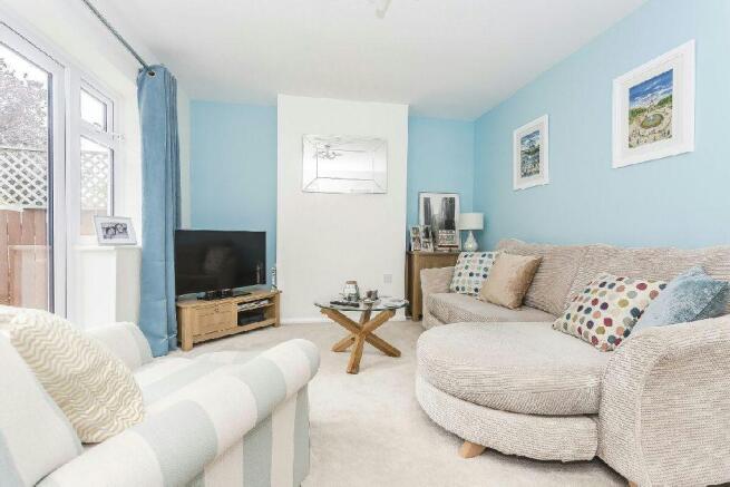 2nd Photo of Lounge