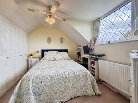2 bed Semi-Detached Bungalow for sale Image 11