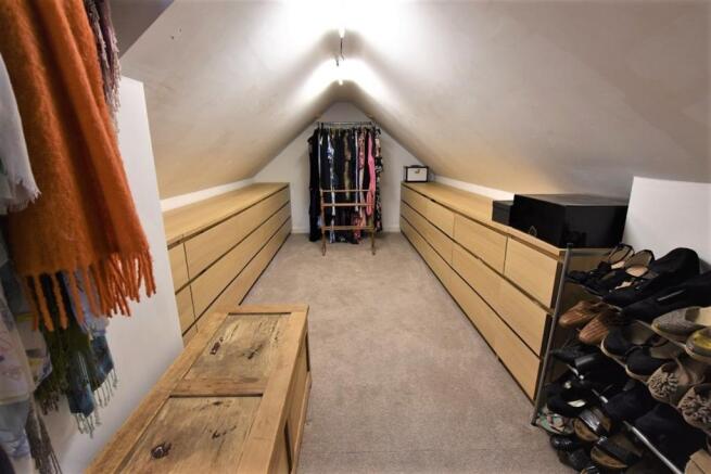 Walk-In Wardrobe