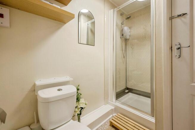 3 bed Semi-Detached for sale Image 9