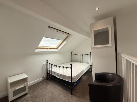 3 bed Terraced for sale Image 11