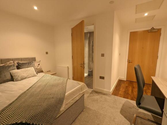 1 bed Penthouse to rent Image 11