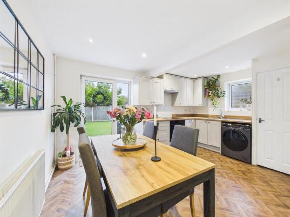 Blenheim Drive, Allestree, Derby photo 4