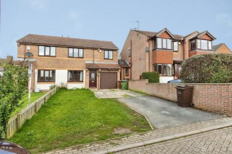 Richmond Road, Upton, Pontefract, West Yorkshire, WF9