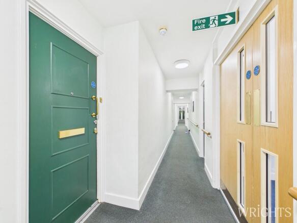 CAM05659G0-PR0100...