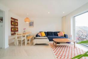 29, Earlston Grove, Hackney, London E9 7NE