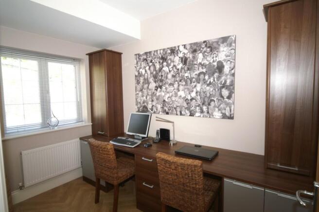 BEDROOM 4/STUDY