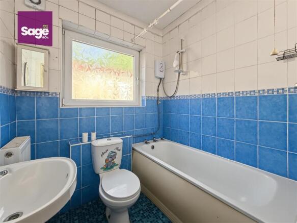 Isaf Road, Risca, Newport photo 5
