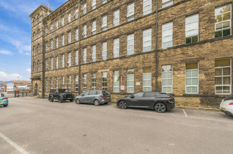 Balme Road, Cleckheaton, BD19