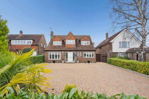 Beacon Way, Rickmansworth, Herts, WD3