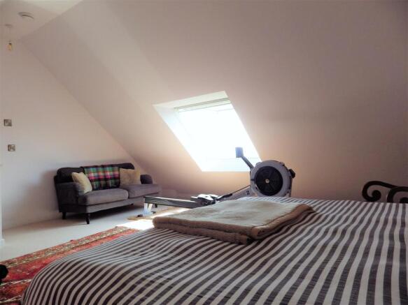 bed 3.1.jpg