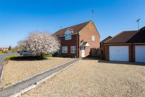11, Claudette Avenue, Spalding PE11 1HU