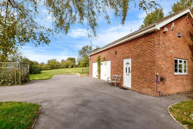 Double Garage and Annexe