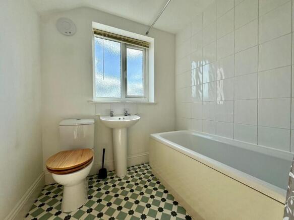 2 bed Terraced for sale Image 11