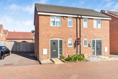 Fry Grove, Flitwick, Bedford