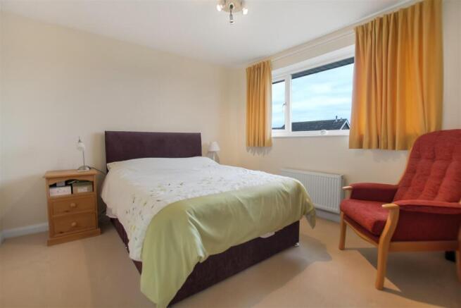 3 bed Detached for sale Image 10