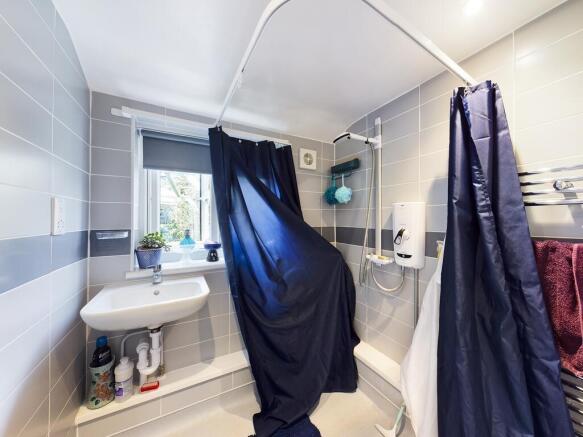 CAM00227P1-PR0449-STILL16