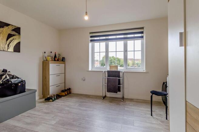 2 bed Flat for sale Image 6
