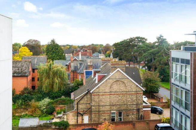 view rothsay gdns.JPG