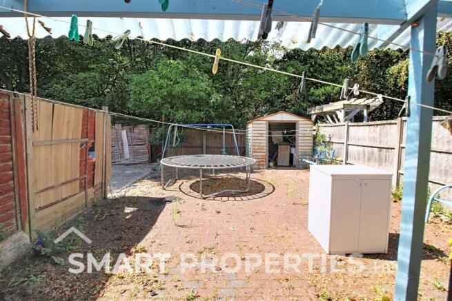 4 bed Terraced to rent Image 12