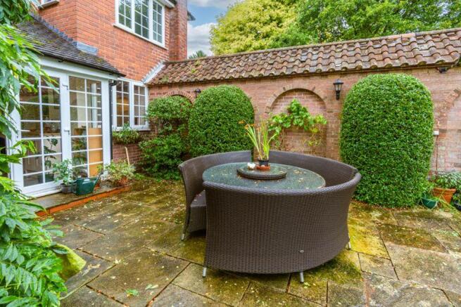 Garden patio 