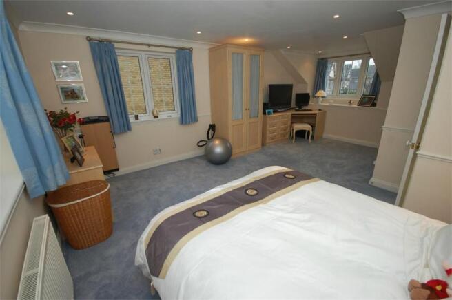 Photo 11