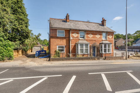 Bath Road, Woolhampton, Reading