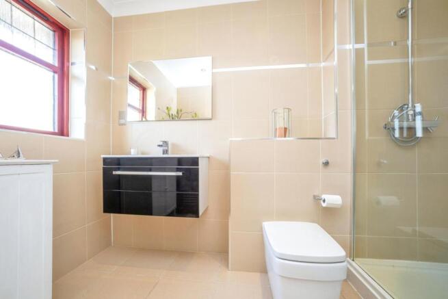Master En-suite