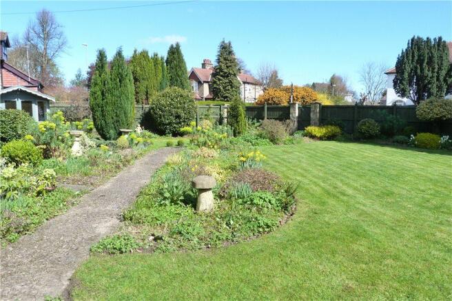 Pretty Front Gardens