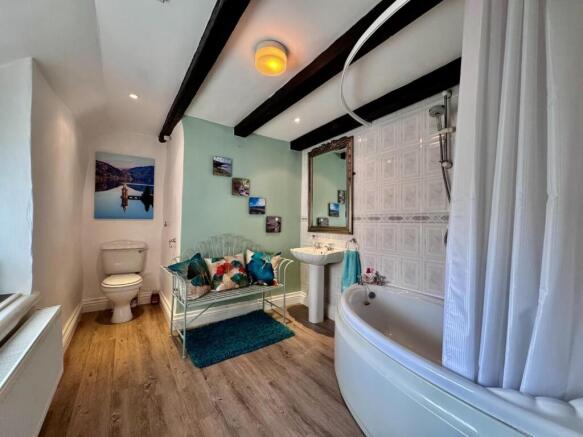 Bathroom.JPEG