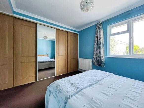 pbox-bedroom-344492.JPG