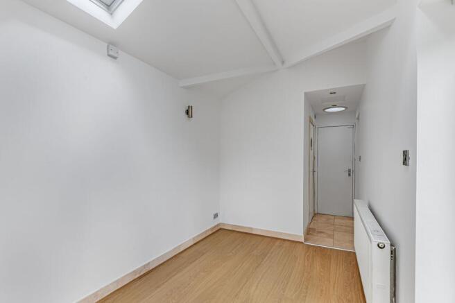 3 bed Semi-Detached for sale Image 7