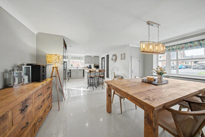 3 bed Detached for sale Image 6