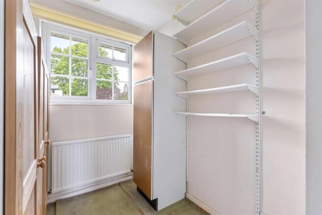 3 bed Town House for sale Image 12