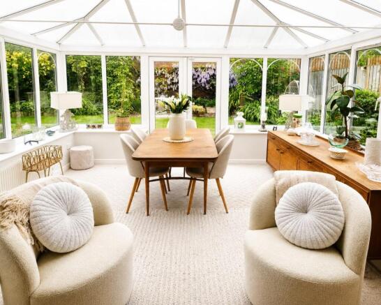 4 bed Detached for sale Image 10