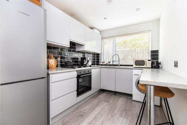 Ground Floor Flat In Portfield Road, Christchurch photo 4