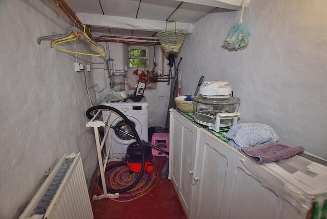2 bed Cottage for sale Image 10